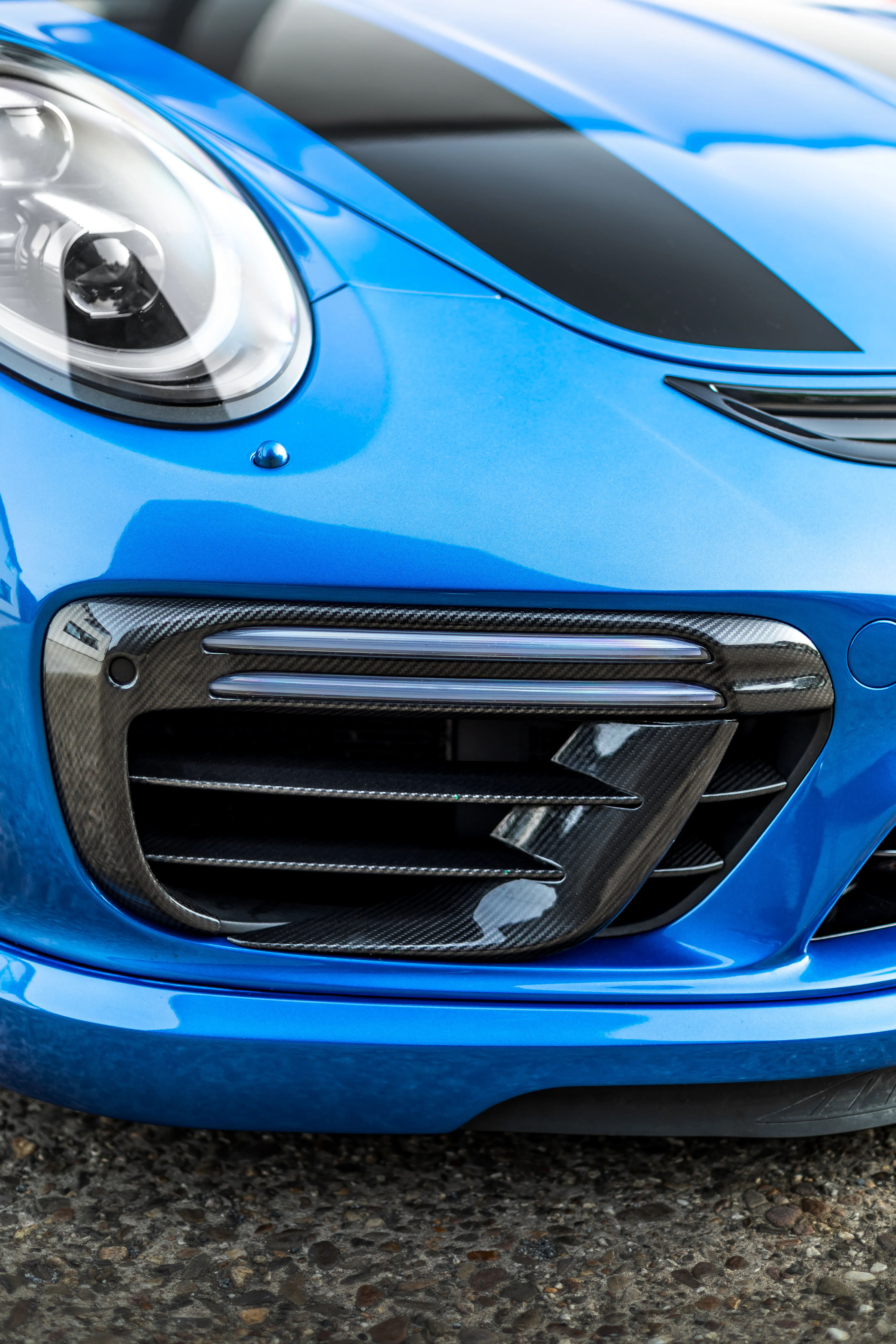 TechArt Porsche 911 991.2 Turbo S Carbon Frontgitter Detail