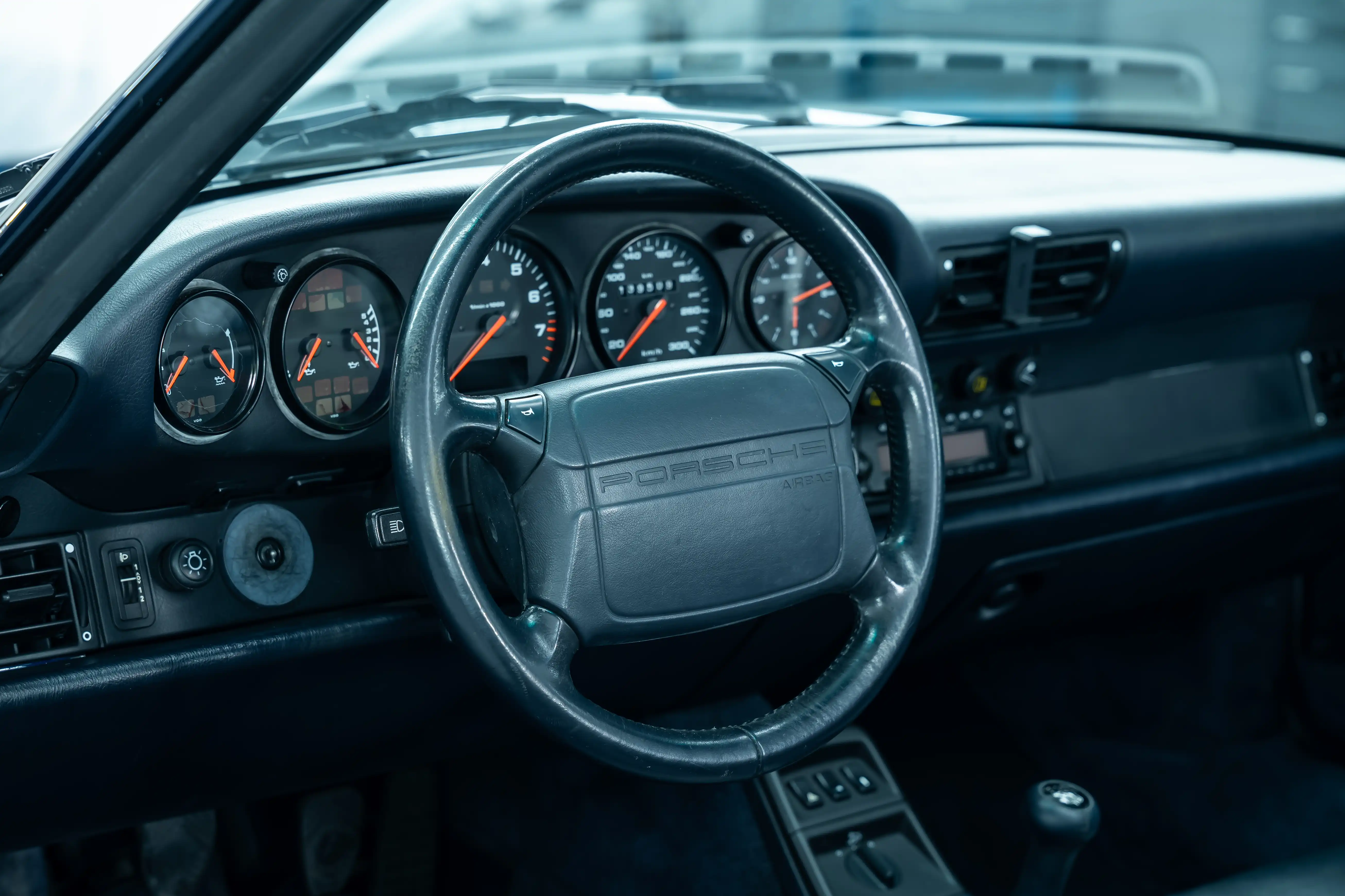 Porsche 964