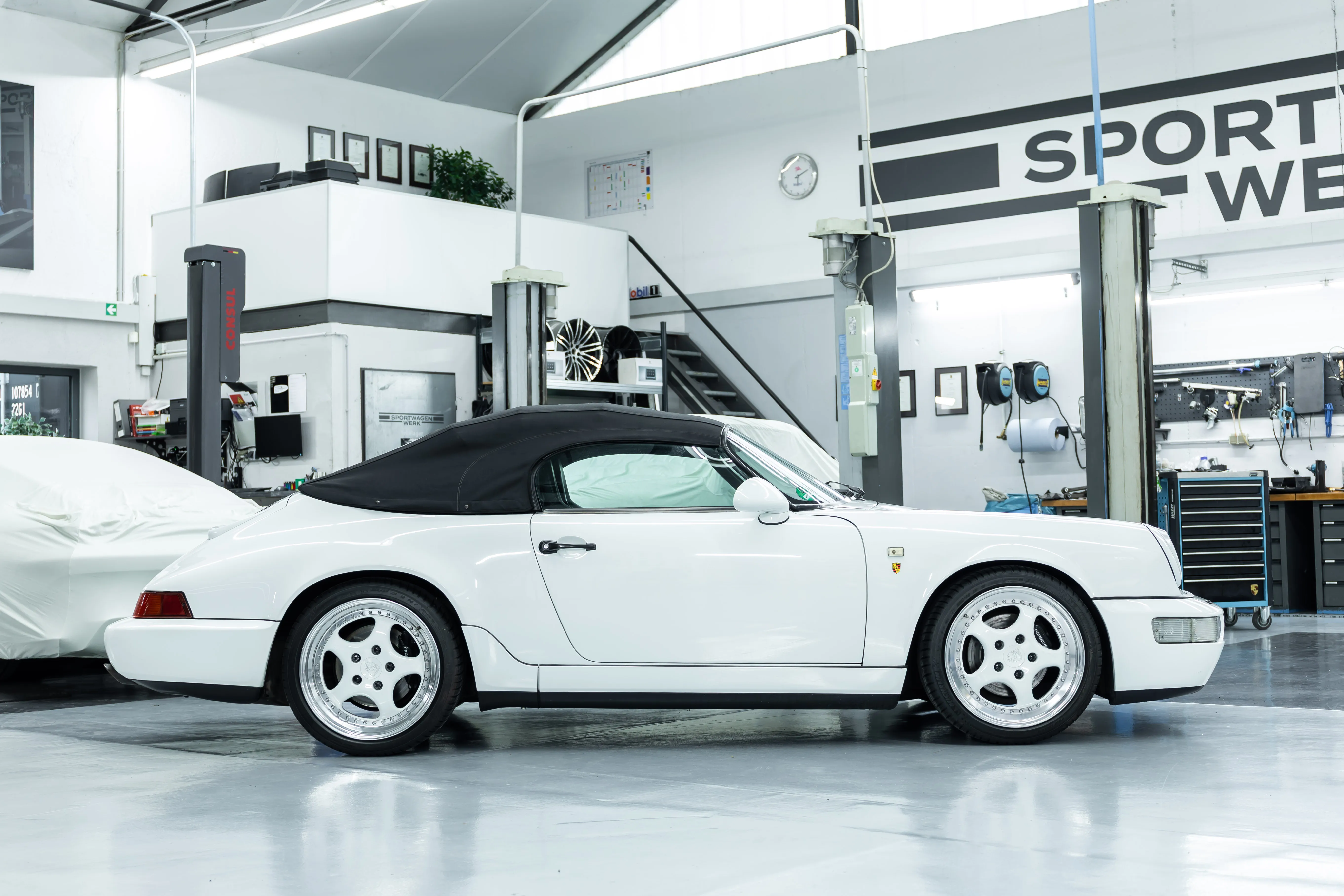 Porsche 964