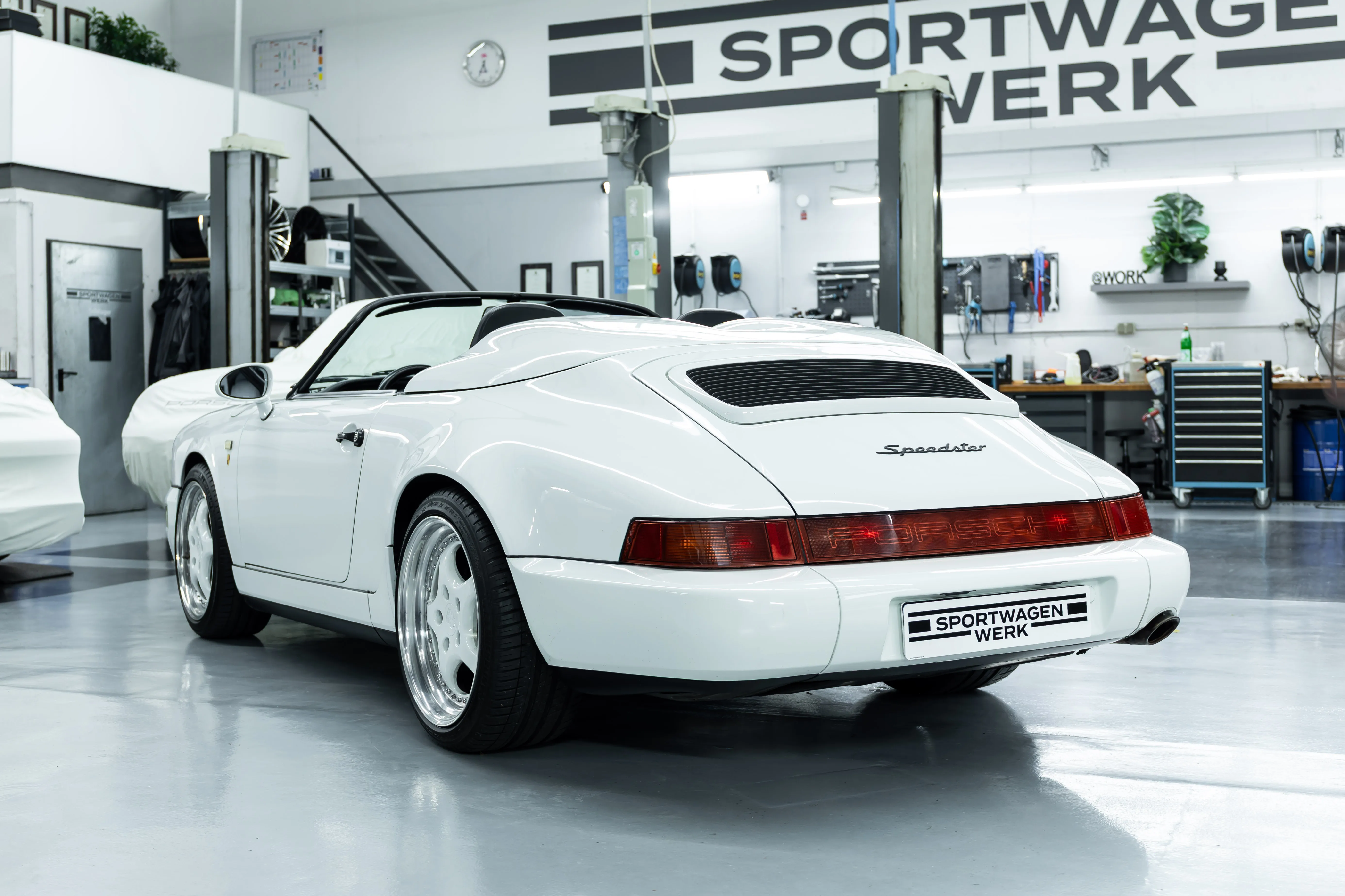 Porsche 964