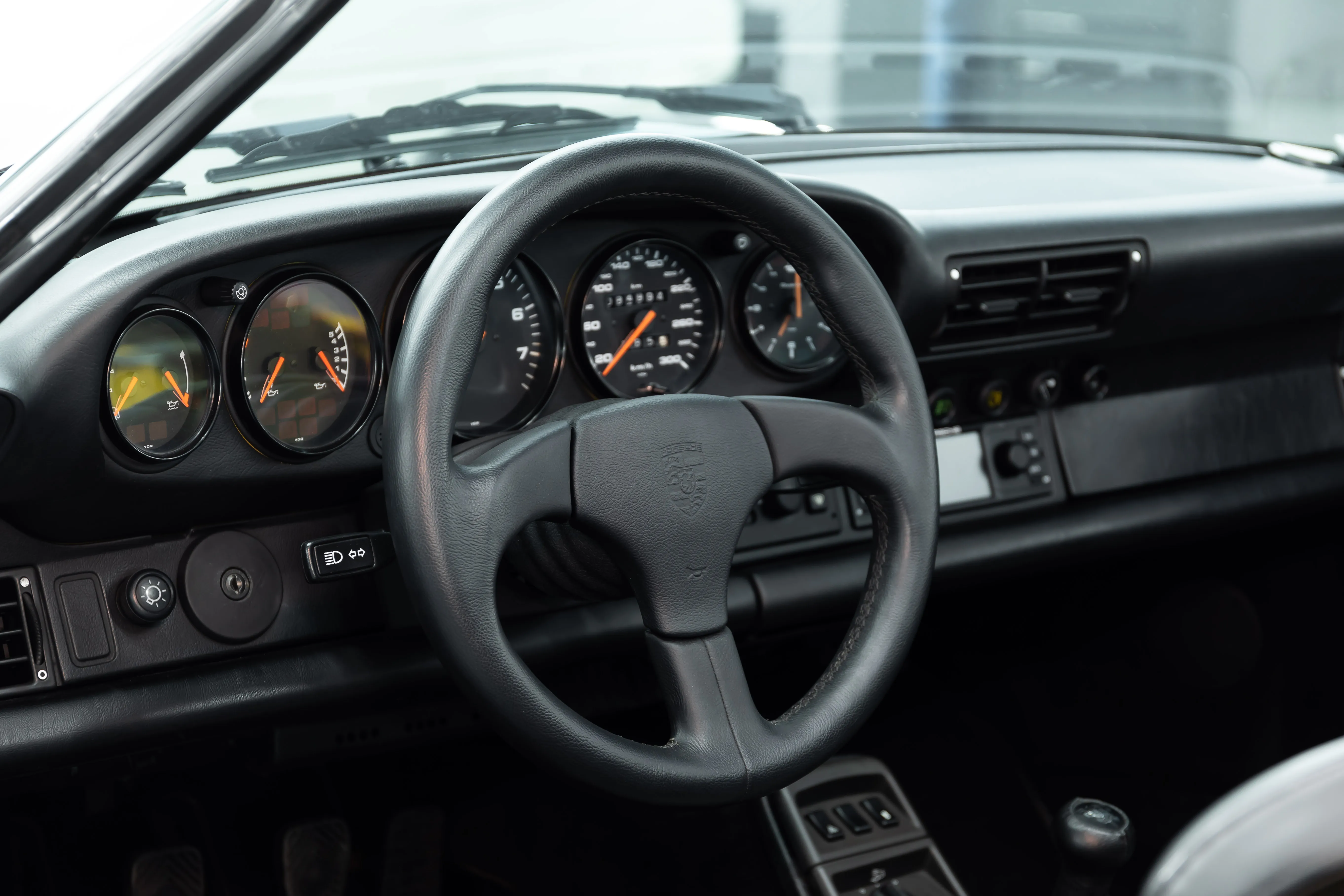 Porsche 964