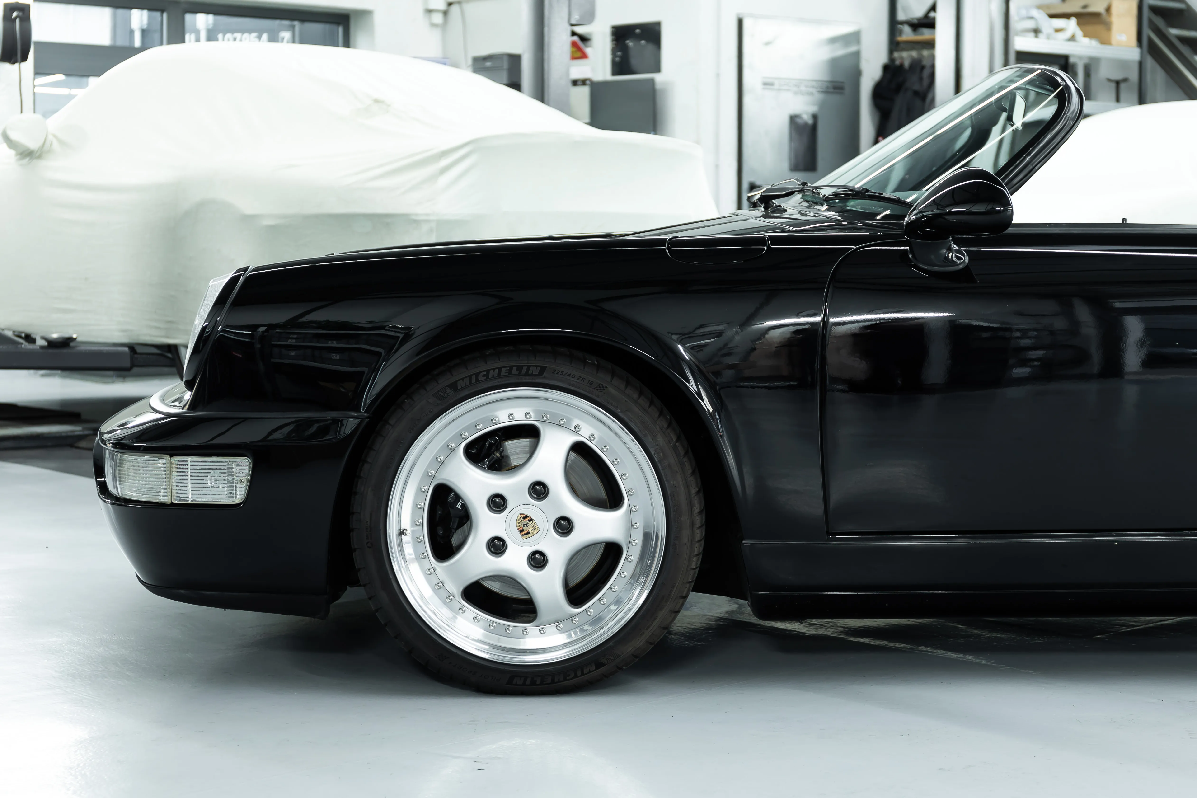 Porsche 964