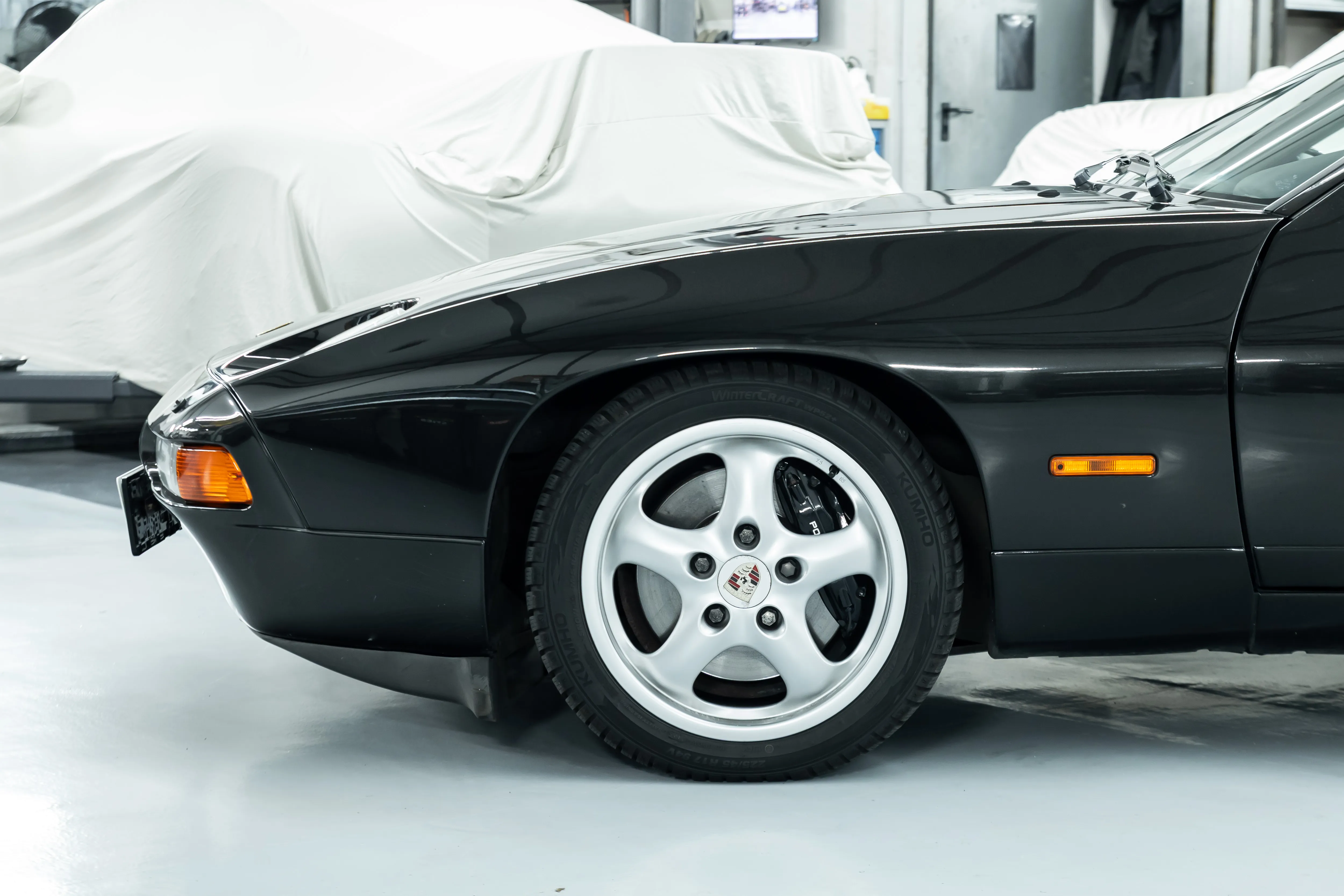 Porsche 928