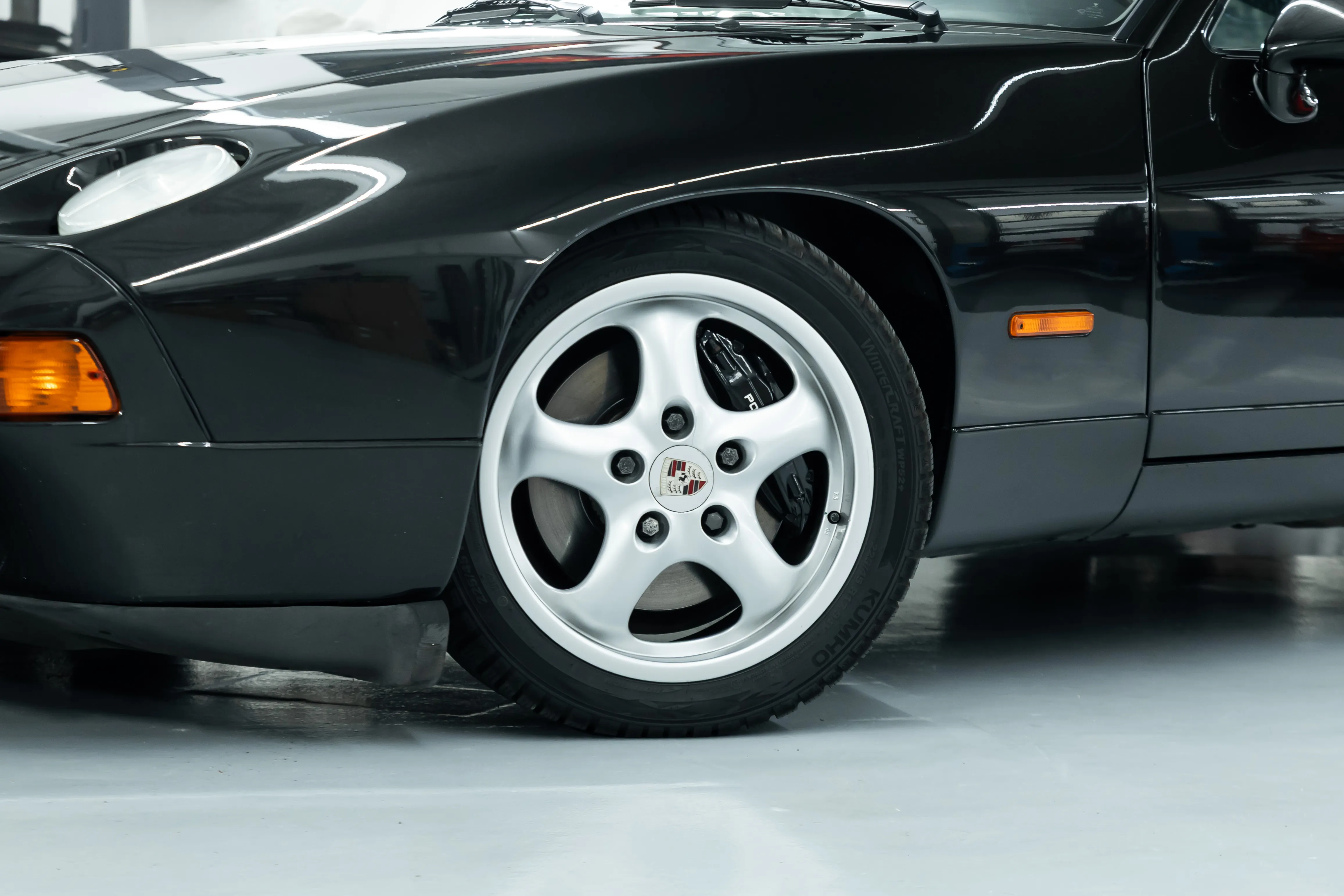 Porsche 928